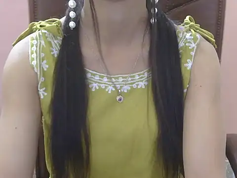 Snapshot of Lovely_Ananta chatting on 04/17/26, 05:38 Lovely Ananta online show from 04/17/26, 05:38