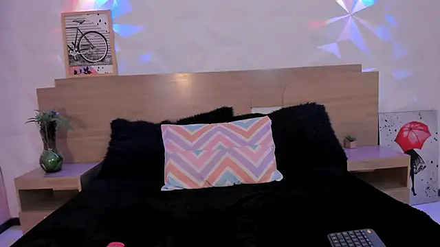 Snapshot of KittyVelve chatting on 04/21/26, 03:07 KittyVelve online show from 04/21/26, 03:07