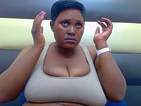 Snapshot of SexyBoobs44DD chatting on 06/05/26, 05:51 SexyBoobs44DD online show from 06/05/26, 05:51