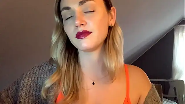 Snapshot of ScarlettSensitive chatting on 03/12/26, 03:40 ScarlettSensitive online show from 03/12/26, 03:40