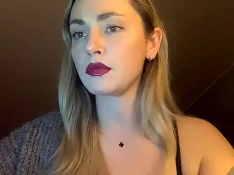 Snapshot of ScarlettSensitive chatting on 03/16/26, 09:08 ScarlettSensitive online show from 03/16/26, 09:08