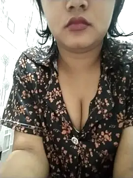 Snapshot of Chandrika_Yadav chatting on 04/03/26, 07:23 Chandrika Yadav online show from 04/03/26, 07:23