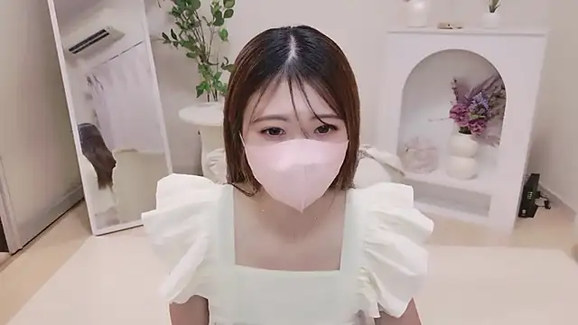 Snapshot of Yua-channel_ chatting on 06/15/26, 11:45 Yua-channel online show from 06/15/26, 11:45