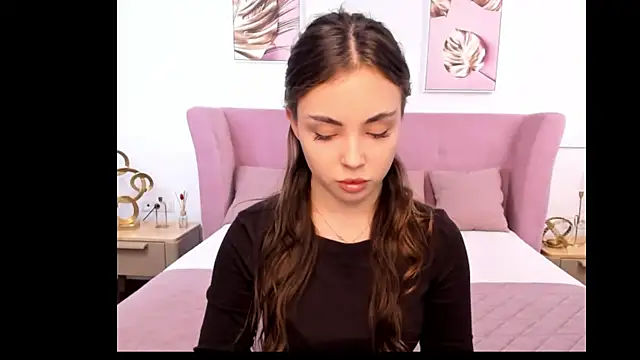 Snapshot of MyEvelin chatting on 03/31/26, 09:10 MyEvelin online show from 03/31/26, 09:10