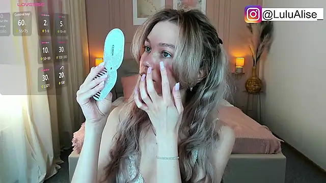 Snapshot of LuluAlis chatting on 04/09/26, 01:38 LuluAlis online show from 04/09/26, 01:38