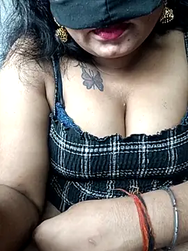 Snapshot of Delhi_Patola chatting on 04/09/26, 05:07 Delhi Patola online show from 04/09/26, 05:07