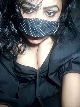 Snapshot of Delhi_Patola chatting on 04/21/26, 01:42 Delhi Patola online show from 04/21/26, 01:42