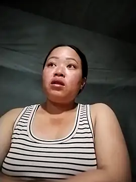 Snapshot of Min-in chatting on 04/11/26, 02:10 Min-in online show from 04/11/26, 02:10