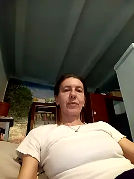 Snapshot of Tania9876 chatting on 04/24/26, 06:43 Tania9876 online show from 04/24/26, 06:43
