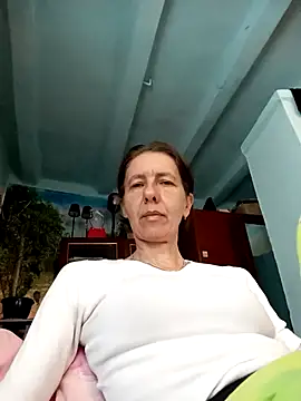 Tania9876 online show from 05/17/26, 07:28