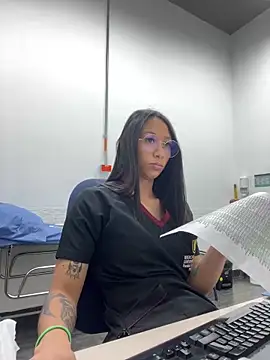 Snapshot of mina_harker chatting on 04/21/26, 08:55 mina harker online show from 04/21/26, 08:55