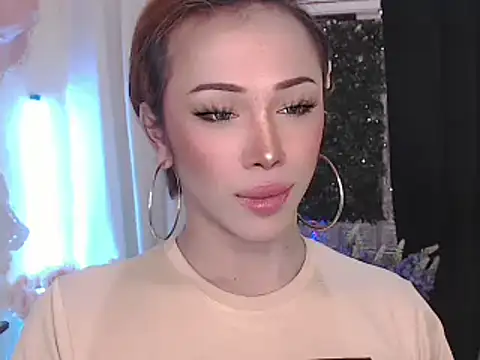 Snapshot of Ms_amor_powers_ts chatting on 03/12/26, 08:31 Ms amor powers ts online show from 03/12/26, 08:31