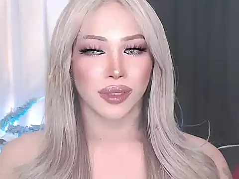 Snapshot of Ms_amor_powers_ts chatting on 04/05/26, 07:11 Ms amor powers ts online show from 04/05/26, 07:11