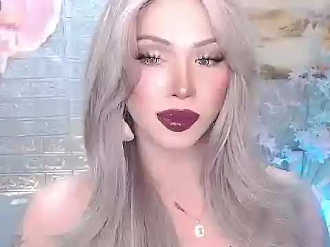 Snapshot of Ms_amor_powers_ts chatting on 04/24/26, 03:31 Ms amor powers ts online show from 04/24/26, 03:31