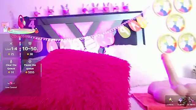 Snapshot of VivienneNoir chatting on 04/08/26, 10:15 VivienneNoir online show from 04/08/26, 10:15