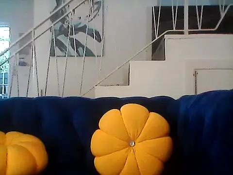 Snapshot of Thickdarkbby chatting on 04/05/26, 01:52 Thickdarkbby online show from 04/05/26, 01:52
