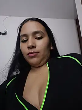 Snapshot of Karla__Morrison chatting on 05/27/26, 01:57 Karla Morrison online show from 05/27/26, 01:57