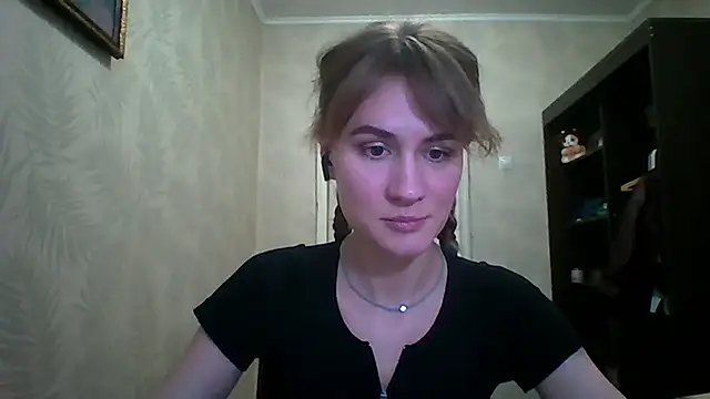 Snapshot of ElenoreHolguin chatting on 03/28/26, 03:11 ElenoreHolguin online show from 03/28/26, 03:11