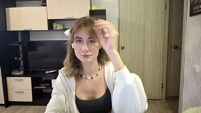 Snapshot of ElenoreHolguin chatting on 04/08/26, 08:36 ElenoreHolguin online show from 04/08/26, 08:36