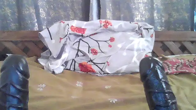 Snapshot of crusherma chatting on 04/18/26, 02:54 crusherma online show from 04/18/26, 02:54