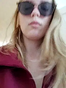 Snapshot of LittleForestELF2 chatting on 03/19/26, 11:58 LittleForestELF2 online show from 03/19/26, 11:58