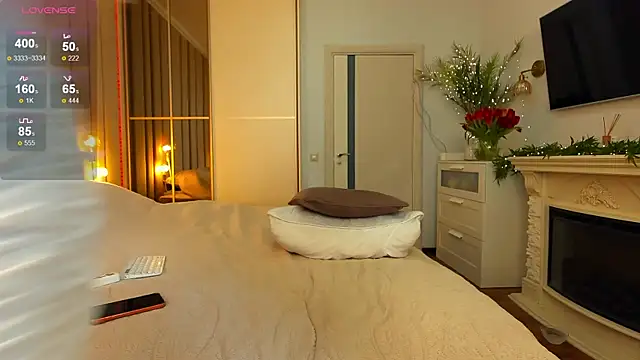 Snapshot of oh_juliee_ chatting on 03/27/26, 08:26 oh juliee online show from 03/27/26, 08:26