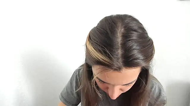 Snapshot of summmmersky1 chatting on 03/16/26, 09:35 summmmersky1 online show from 03/16/26, 09:35