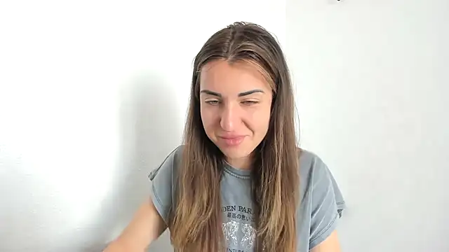 Snapshot of summmmersky1 chatting on 04/20/26, 07:22 summmmersky1 online show from 04/20/26, 07:22