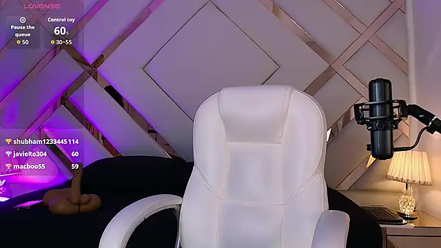 Snapshot of Noa_butterfly_ chatting on 04/05/26, 11:40 Noa butterfly online show from 04/05/26, 11:40