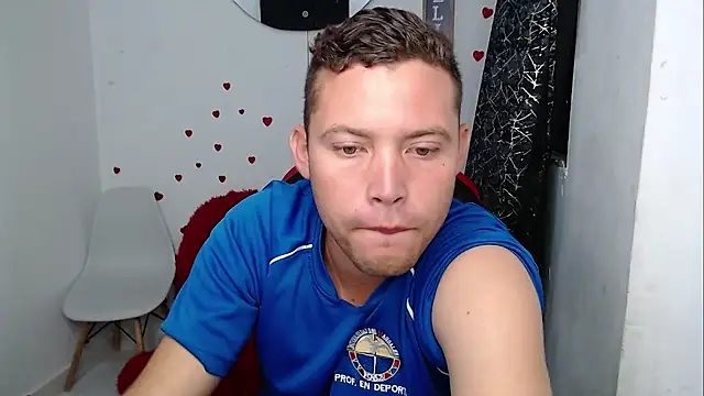 Snapshot of sven_fox723 chatting on 04/06/26, 12:17 sven fox723 online show from 04/06/26, 12:17