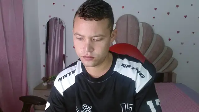 Snapshot of sven_fox723 chatting on 04/21/26, 11:49 sven fox723 online show from 04/21/26, 11:49