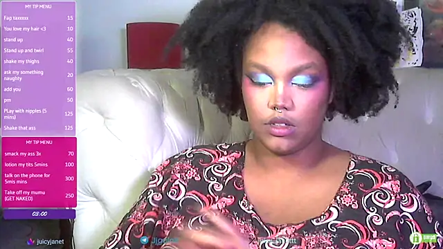 Snapshot of juicy_janet chatting on 03/24/26, 03:39 juicy janet online show from 03/24/26, 03:39