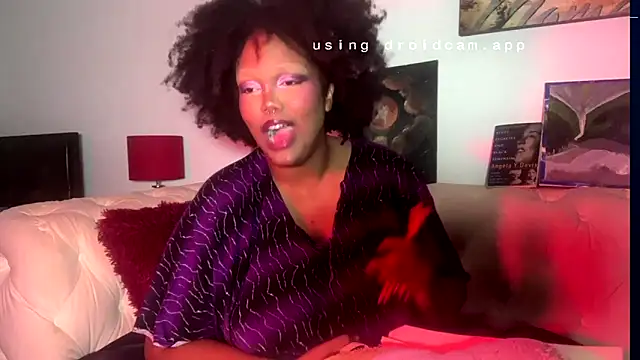 Snapshot of juicy_janet chatting on 03/28/26, 10:20 juicy janet online show from 03/28/26, 10:20