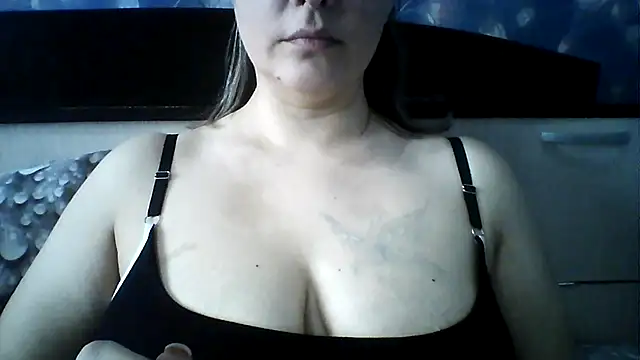 Snapshot of Alisa07qw chatting on 03/12/26, 05:02 Alisa07qw online show from 03/12/26, 05:02