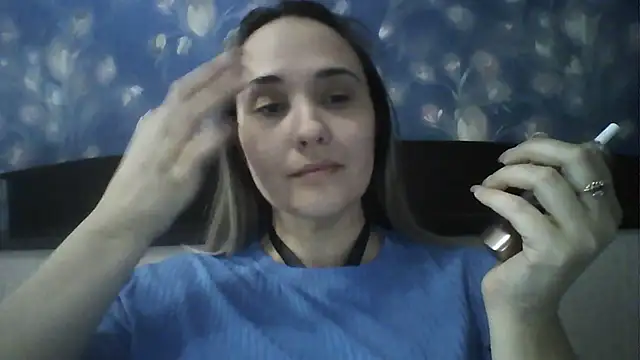 Snapshot of Alisa07qw chatting on 03/19/26, 07:34 Alisa07qw online show from 03/19/26, 07:34