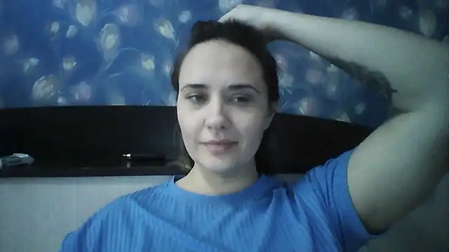Snapshot of Alisa07qw chatting on 03/22/26, 09:45 Alisa07qw online show from 03/22/26, 09:45