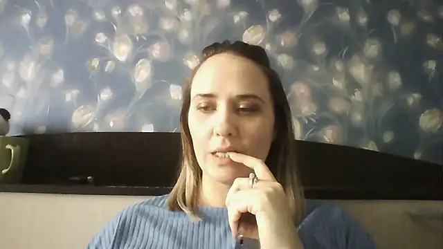 Snapshot of Alisa07qw chatting on 03/25/26, 05:57 Alisa07qw online show from 03/25/26, 05:57