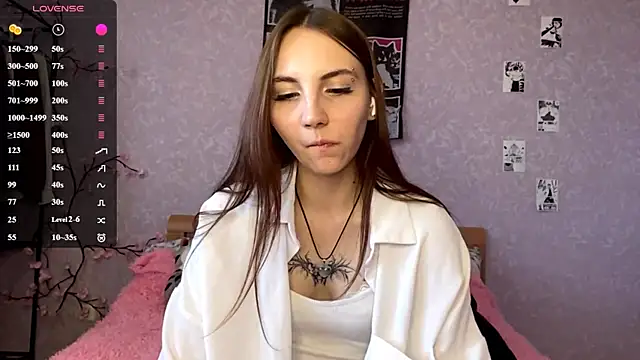 Snapshot of AlisaBloom chatting on 07/02/26, 04:13 AlisaBloom online show from 07/02/26, 04:13