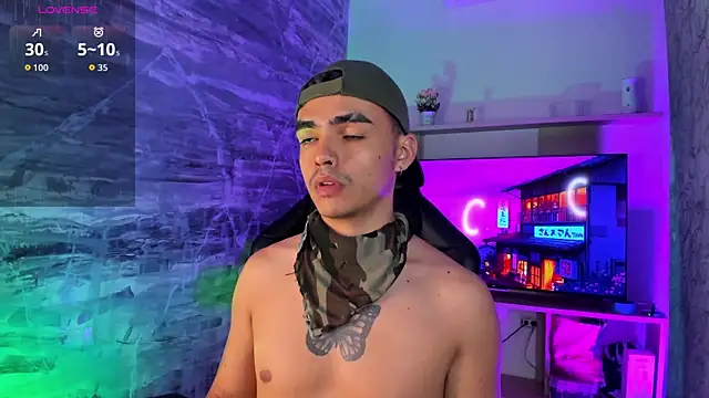 Snapshot of NicoKinggs_ chatting on 03/26/26, 02:22 NicoKinggs online show from 03/26/26, 02:22