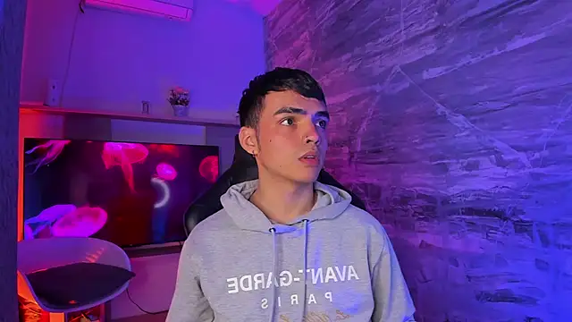 Snapshot of NicoKinggs_ chatting on 04/09/26, 01:16 NicoKinggs online show from 04/09/26, 01:16