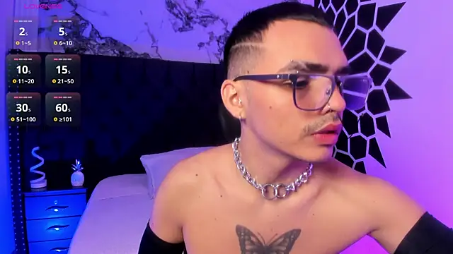 Snapshot of NicoKinggs_ chatting on 04/16/26, 12:17 NicoKinggs online show from 04/16/26, 12:17