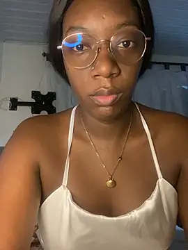 Snapshot of GaiaFiore chatting on 03/21/26, 11:48 GaiaFiore online show from 03/21/26, 11:48