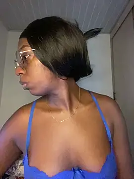 Snapshot of GaiaFiore chatting on 03/27/26, 09:21 GaiaFiore online show from 03/27/26, 09:21