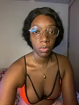 Snapshot of GaiaFiore chatting on 04/07/26, 09:32 GaiaFiore online show from 04/07/26, 09:32