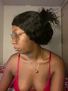 Snapshot of GaiaFiore chatting on 04/08/26, 09:31 GaiaFiore online show from 04/08/26, 09:31