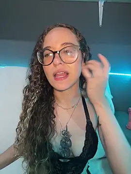 Snapshot of Anamyst chatting on 05/15/26, 11:23 Anamyst online show from 05/15/26, 11:23