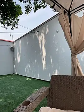 Snapshot of Bella-Ferrer chatting on 03/17/26, 06:22 Bella-Ferrer online show from 03/17/26, 06:22