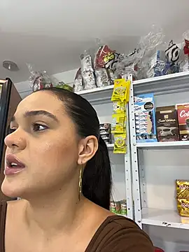 Snapshot of Bella-Ferrer chatting on 07/10/26, 06:10 Bella-Ferrer online show from 07/10/26, 06:10