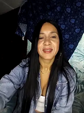 Snapshot of Camillemonroe_ chatting on 03/16/26, 12:53 Camillemonroe online show from 03/16/26, 12:53