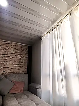 Snapshot of Camillemonroe_ chatting on 03/26/26, 12:22 Camillemonroe online show from 03/26/26, 12:22